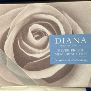 Princess Diana silver proof Coin from the Mint